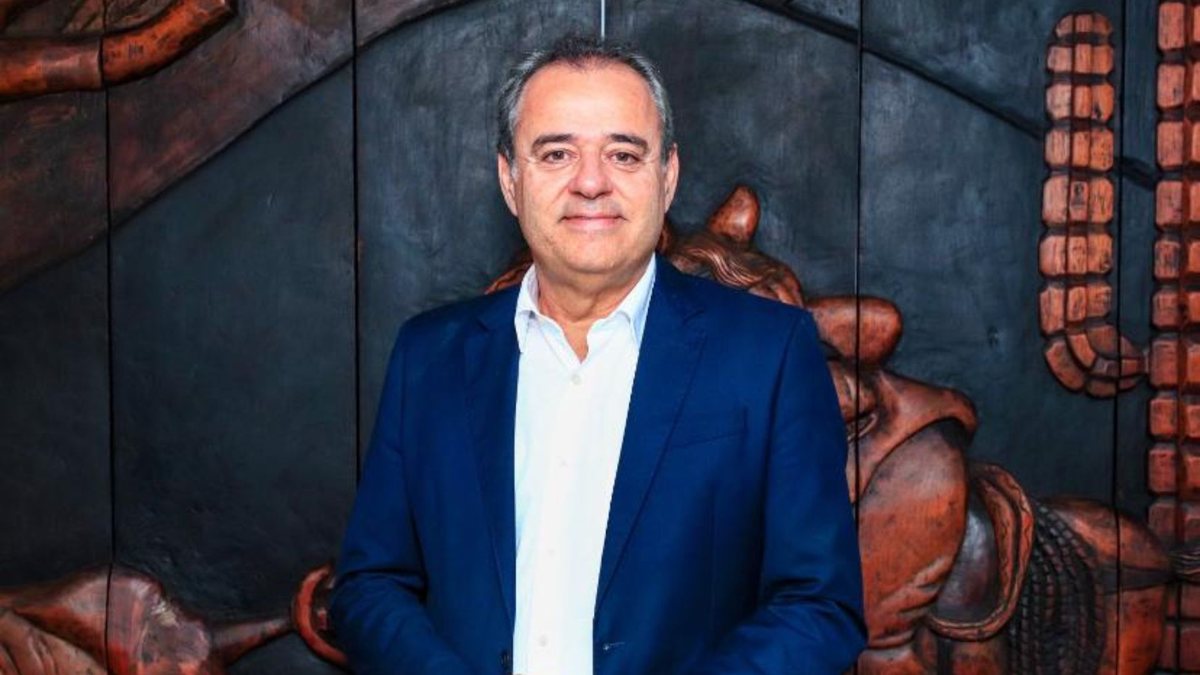 Danilo Cabral vai assumir cargo do governo Lula e ficará fora da disputa eleitoral
