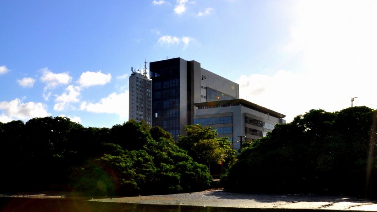 Nova resolução do TCE limita prefeitos na contratação de shows e festas Nova resolução do TCE limita prefeitos na contratação de shows e festas