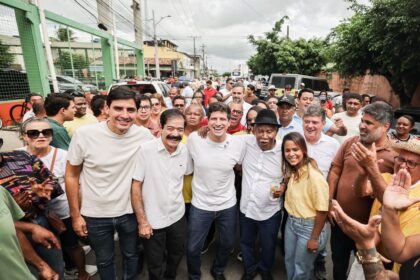 Em Carpina, João Campos faz rodada de escuta da população e elenca água e PE-90 como prioridades Em Carpina, João Campos faz rodada de escuta da população e elenca água e PE-90 como prioridades