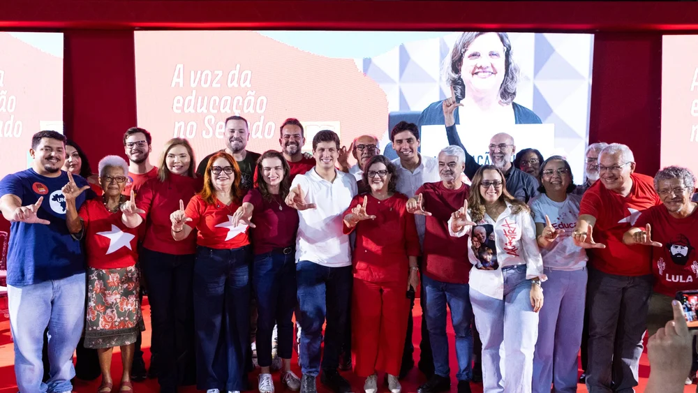 Teresa Leitão reúne aliados no Recife e reforça apoio a João Campos para 2026 Teresa Leitão reúne aliados no Recife e reforça apoio a João Campos para 2026