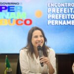 Em agenda com prefeitos pernambucanos em Brasília, governadora Raquel Lyra celebra assinatura do contrato de retomada da Transnordestina